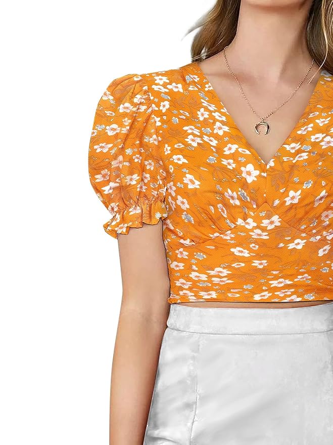 Printed V-Neck Top - Puff Sleeve Retro Style T-Shirt - Regular Fit Casual Wear for Women