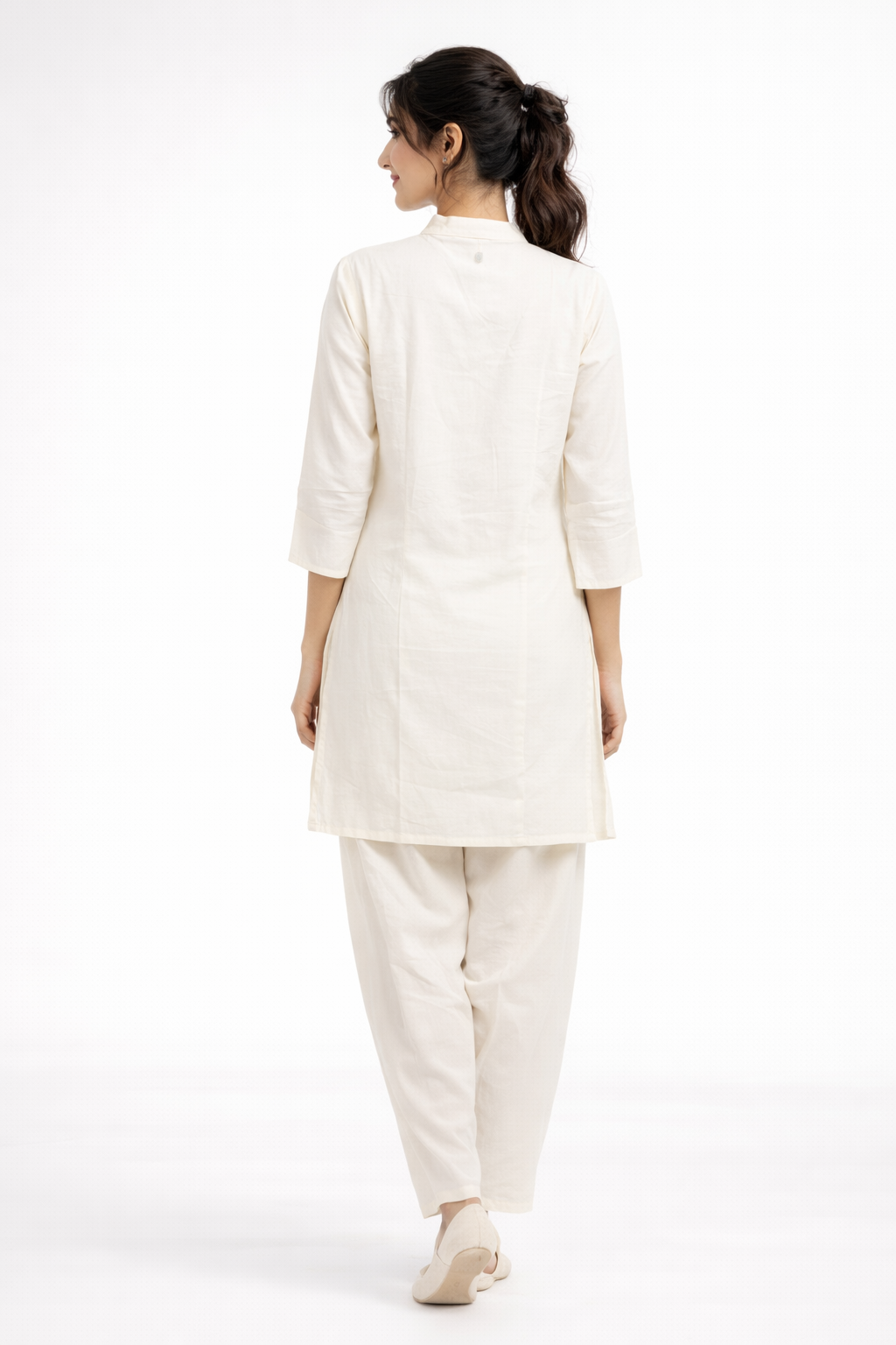 Elegant Cream floral embroidery Kurta Set with Pants