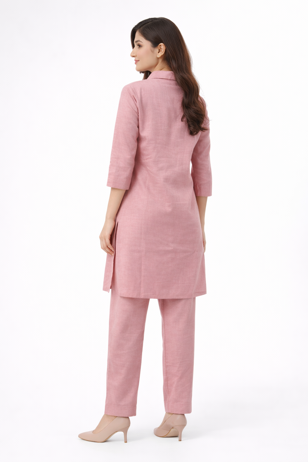 Elegant Pink Embroidered Kurta Set
