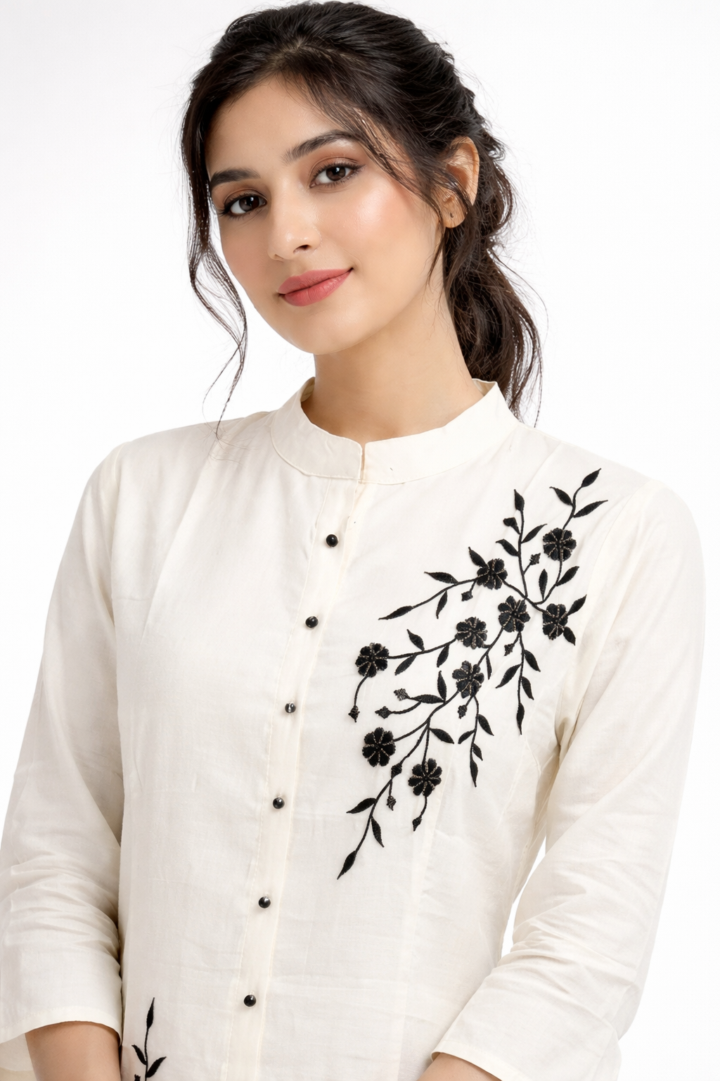 Elegant Cream floral embroidery Kurta Set with Pants